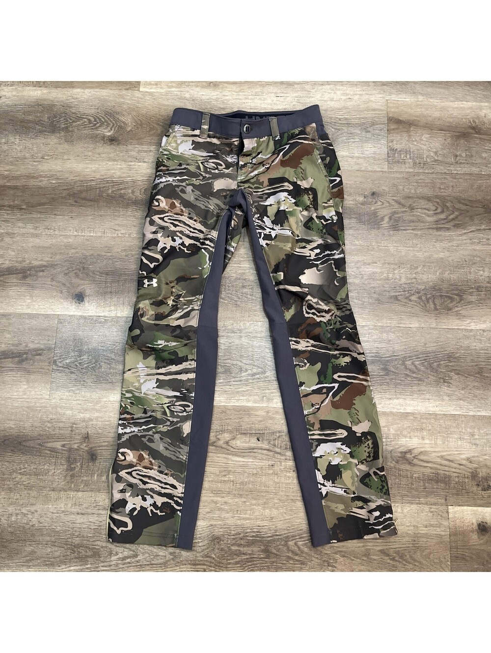 Under Armour UA Hunt Storm Water Resistant Camo Pants women’s Regular 4